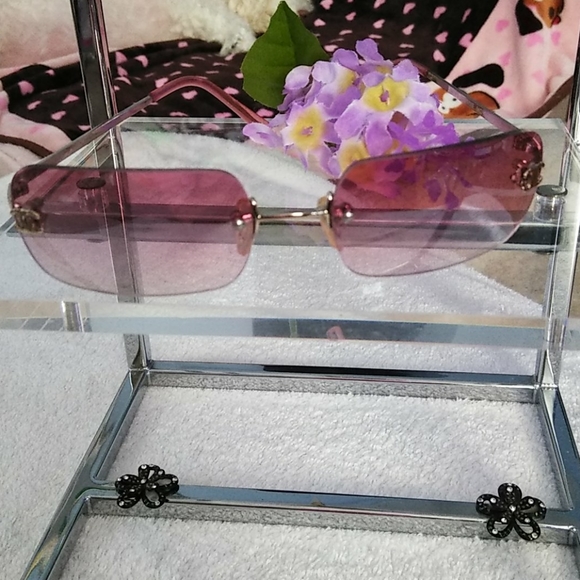 Vintage❤️❤️ Inspired Pink Shades ❤️❤️ - Picture 2 of 9